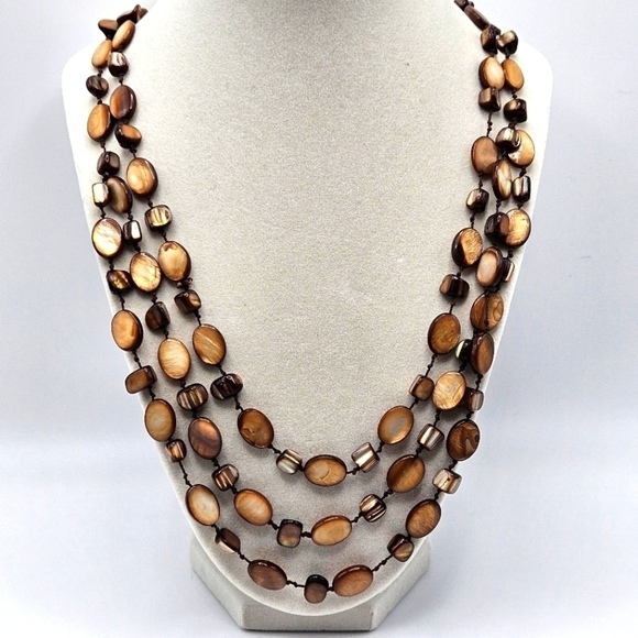 Vintage Jewelry - VINTAGE Mother of Pearl MOP Abalone Shell Multi-Strand Beaded Necklace